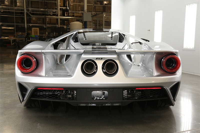 Illustration for article titled The Ford GT Competition Series Looks Like A No-Frills Ferrari Killer